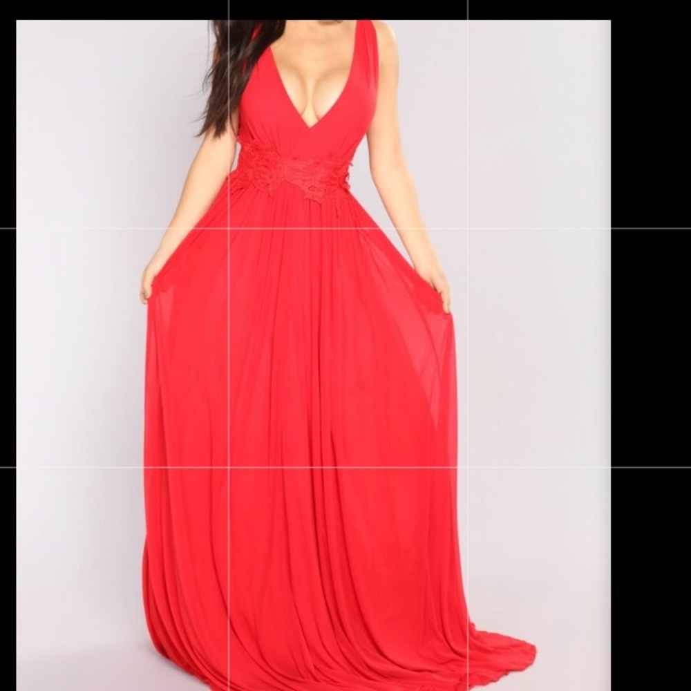 Red Maxi Dress 🥰❤️ Never Worn